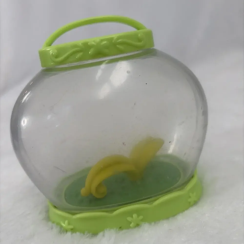 Littlest Pet Shop Clear Portable Globe, Axolotl #80, Gecko #11, Jan Bunnyton LPS